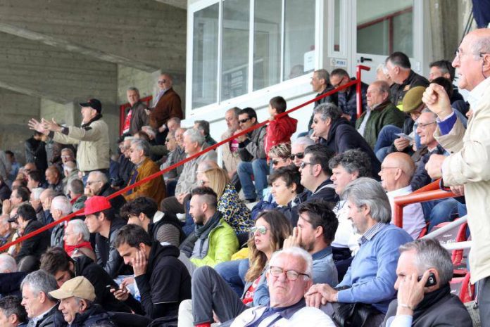 stadio-morgagni-tifo-tribune