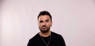 Baz torna sul palco: “Outsider” porta a Forlimpopoli una comicità fuori dagli schemi