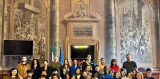 Forlì-Bourges, il futuro dell’Europa passa dai banchi di scuola: l’Assessore Bravi riceve gli studenti francesi
