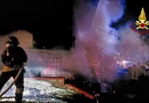 Auto in fiamme a Borello: intervento immediato dei Vigili del Fuoco